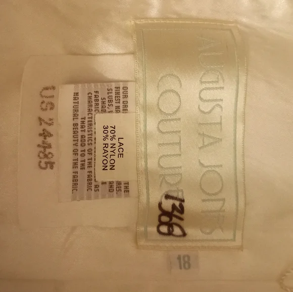 Augusta Jones Wedding Dress - Picture 6 of 7